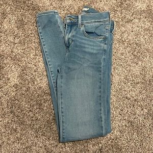 LEVIS 720 HR SUPER SKINNY